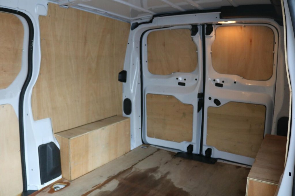 Peugeot Expert Diesel White #14