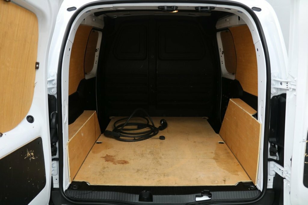 Renault Kangoo Ll21 90Kw 44Kwh Advance Safety Van White #12