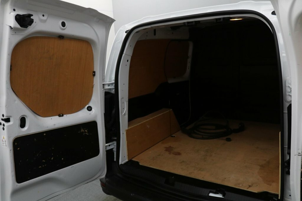 Renault Kangoo Ll21 90Kw 44Kwh Advance Safety Van White #11