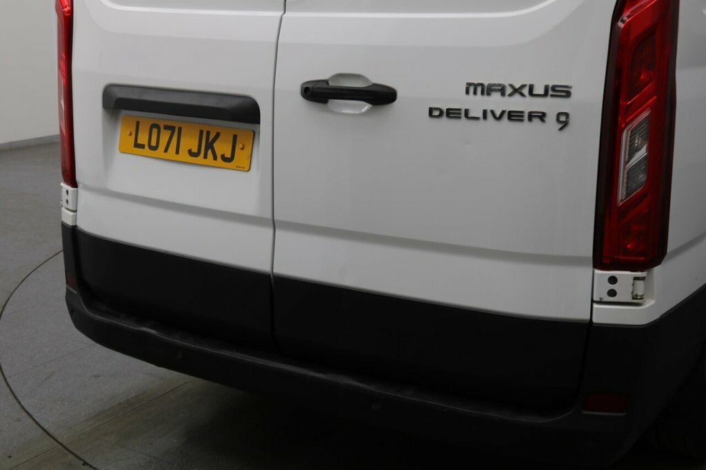 Maxus Deliver 9 2.0 D20 Chassis Cab Rwd L3 Euro White #20