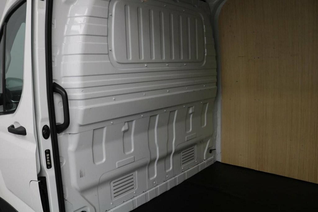 Maxus Deliver 9 2.0 D20 Chassis Cab Rwd L3 Euro White #9