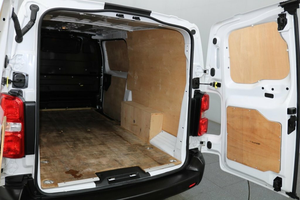 Peugeot Expert Diesel White #18