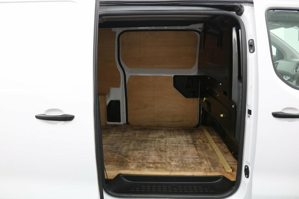 Peugeot Expert Diesel White #9