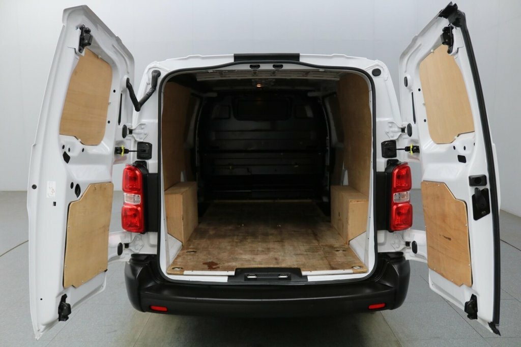 Peugeot Expert Diesel White #10