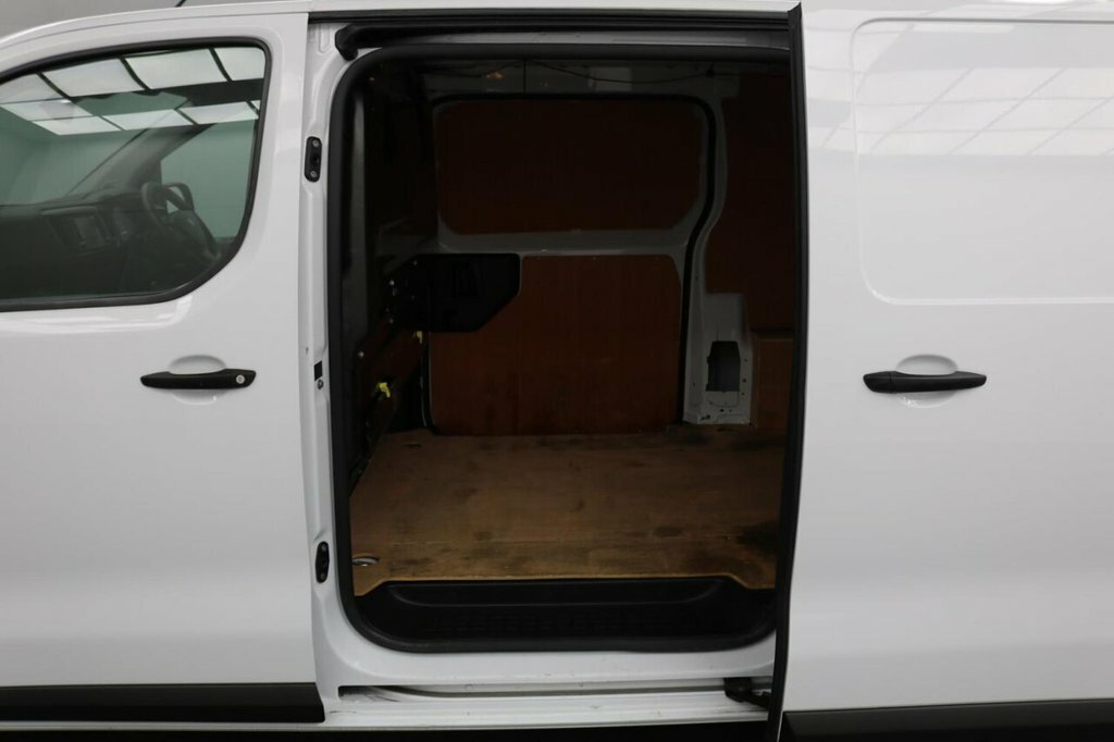 Peugeot Expert Diesel White #9