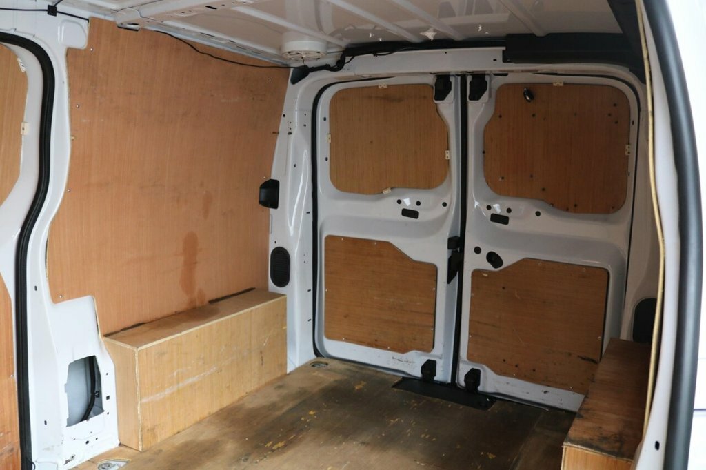 Peugeot Expert Diesel White #14