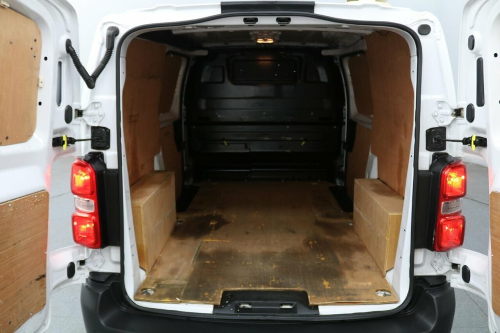 Peugeot Expert Diesel White #15
