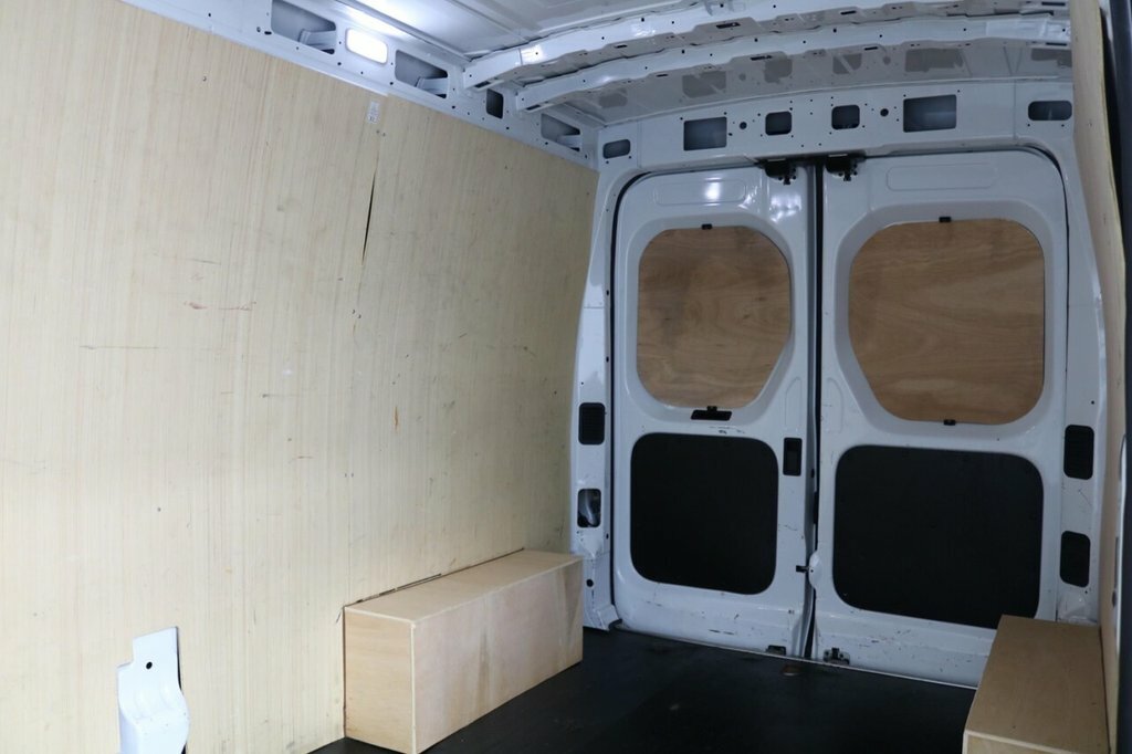 Maxus Deliver 9 9 Luxury  #12