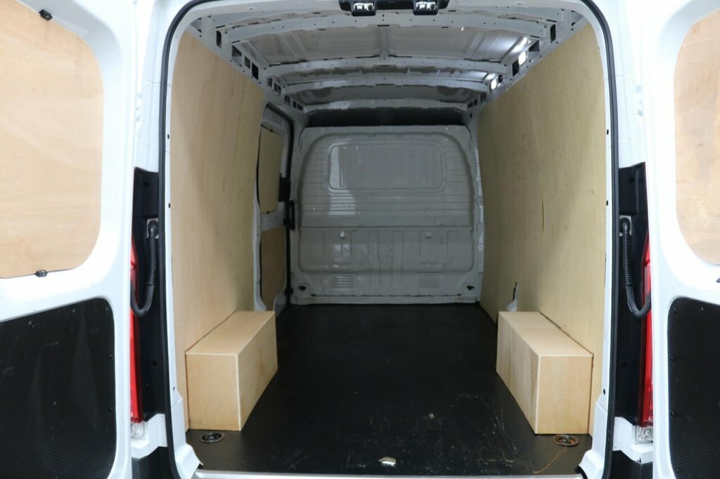 Maxus Deliver 9 9 Luxury  #15