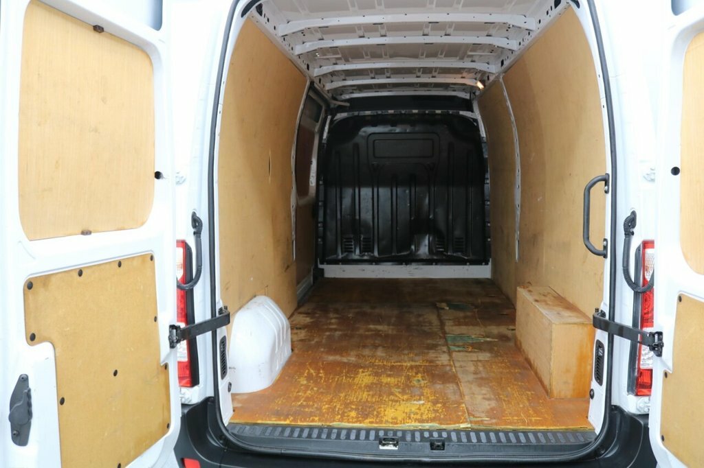Renault Master Lm35dci 135 Business Medium Roof Van White #14