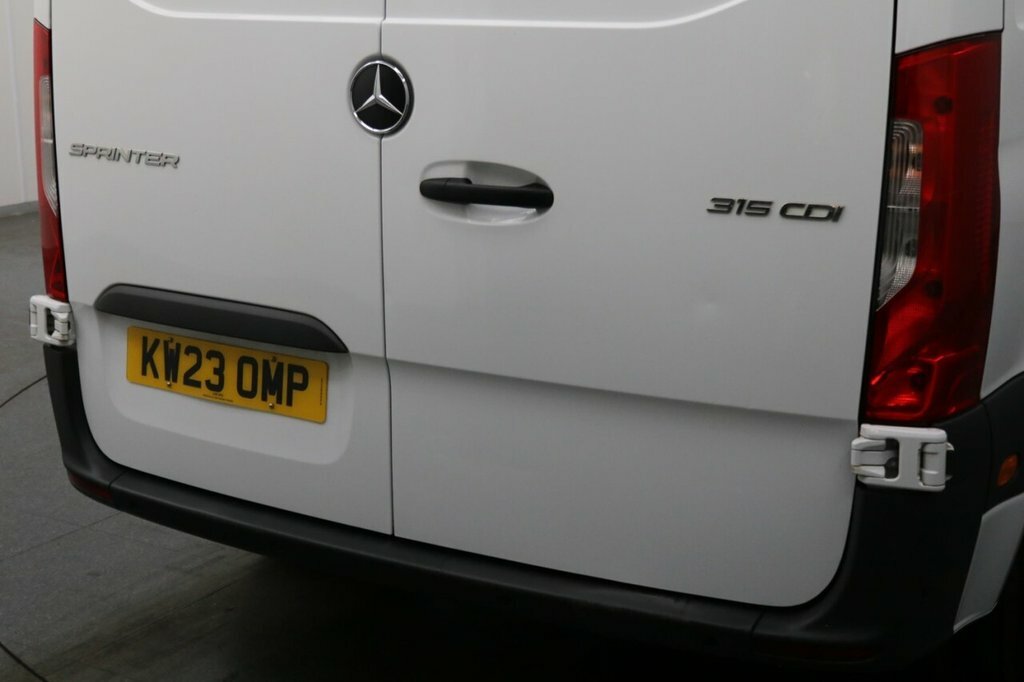 Mercedes-Benz Sprinter 2.0 315Cdi 3.5T. 4.2M Luton Tail Lift L3 Extra Tal White #19