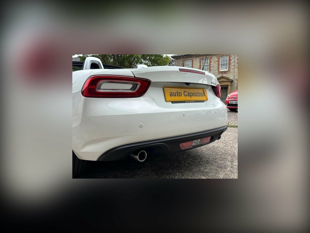 Fiat 124 Spider 124 Spider Lusso Multiair White #9