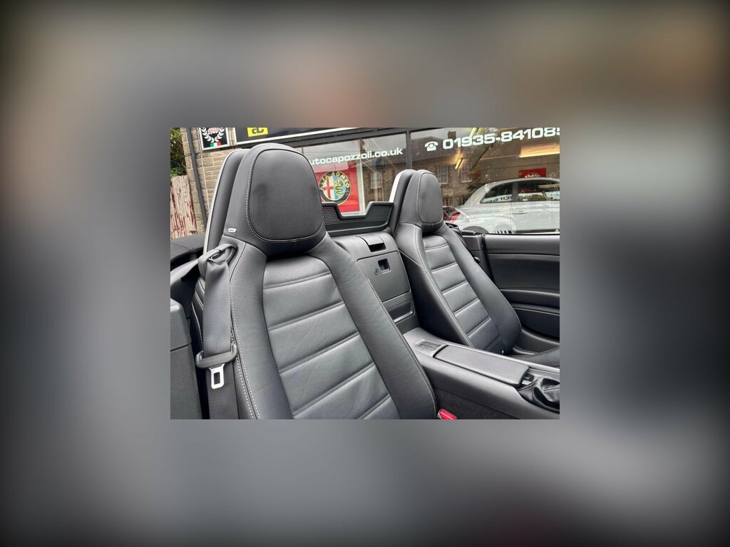 Fiat 124 Spider 124 Spider Lusso Multiair White #39