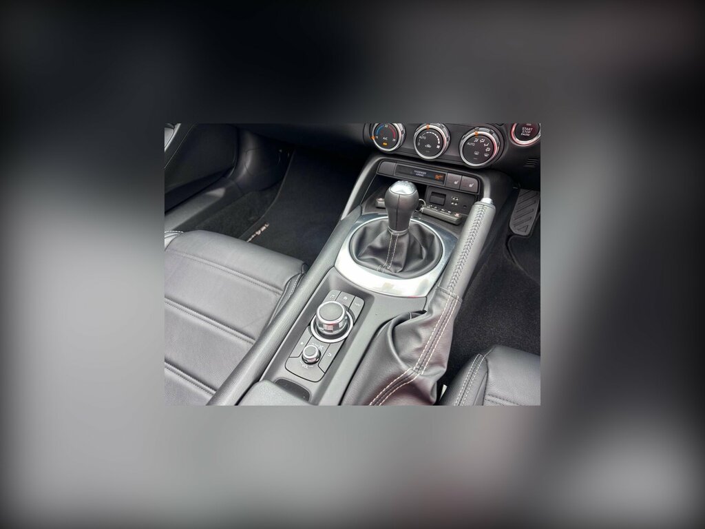 Fiat 124 Spider 124 Spider Lusso Multiair White #33