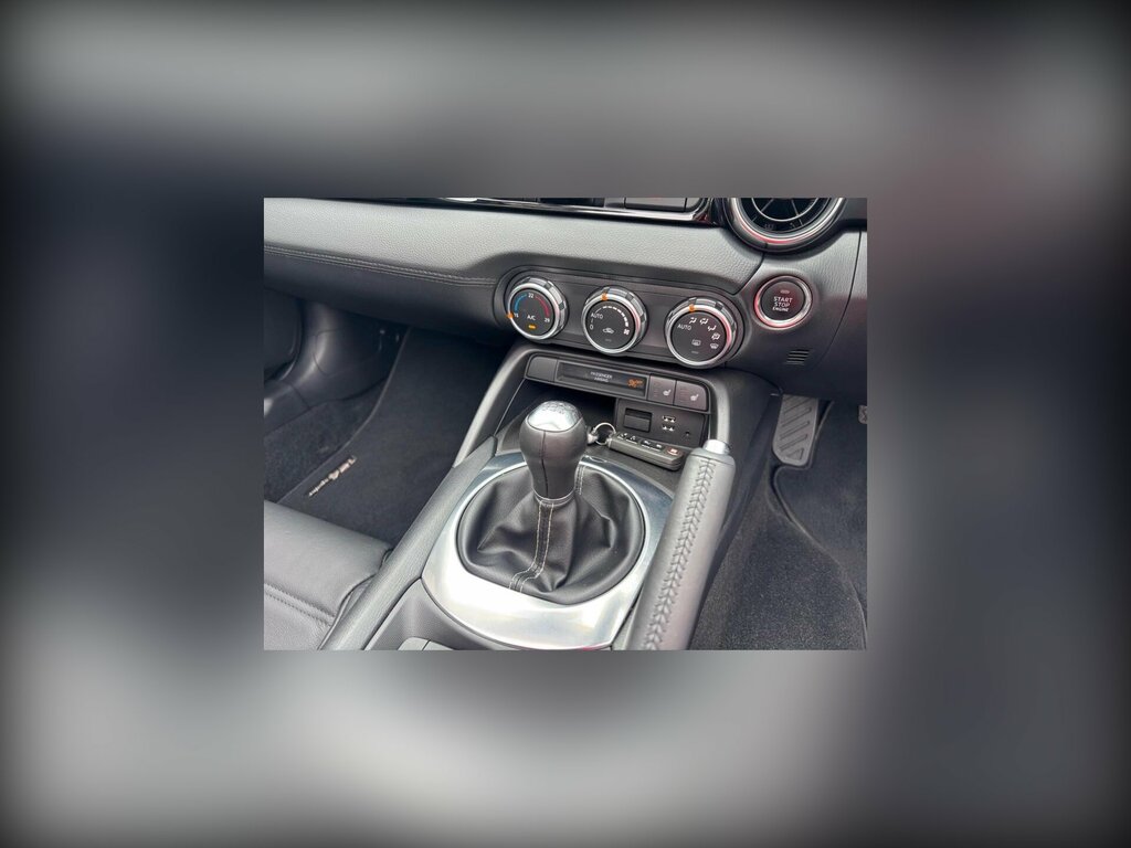 Fiat 124 Spider 124 Spider Lusso Multiair White #35