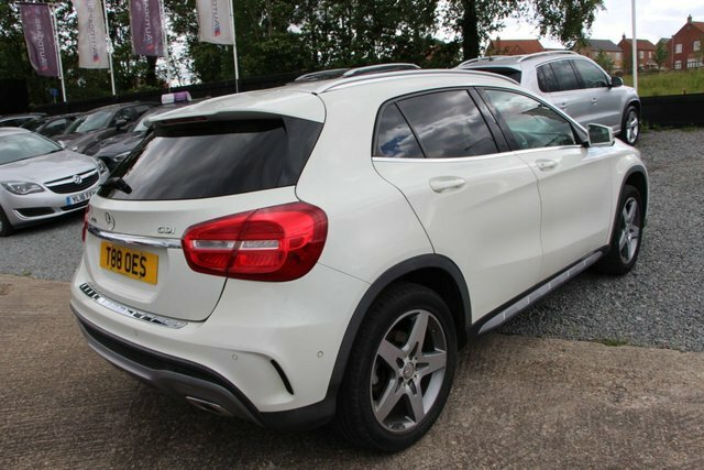 Mercedes-Benz GLA Class 2.1 Gla200 Cdi Amg Line Suv Euro White #3