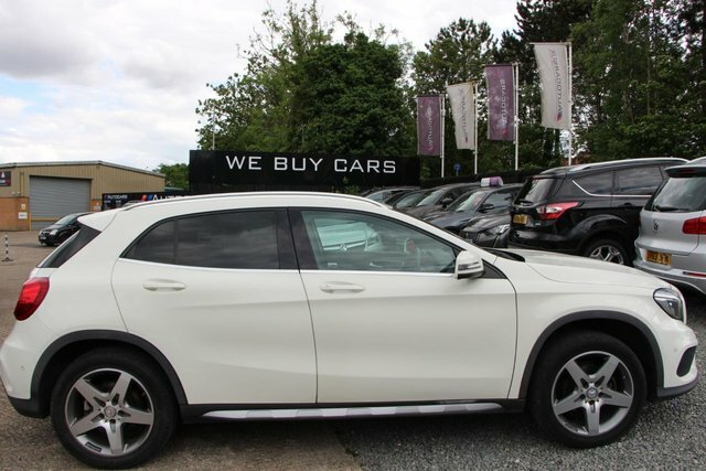 Mercedes-Benz GLA Class 2.1 Gla200 Cdi Amg Line Suv Euro White #2