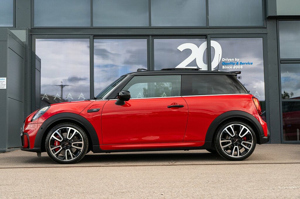 Mini Hatch John Cooper Works YW72KJO Red #4