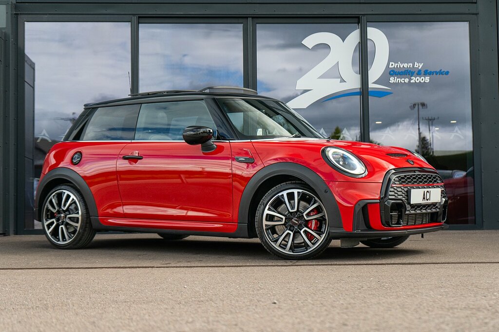 Mini Hatch John Cooper Works Red