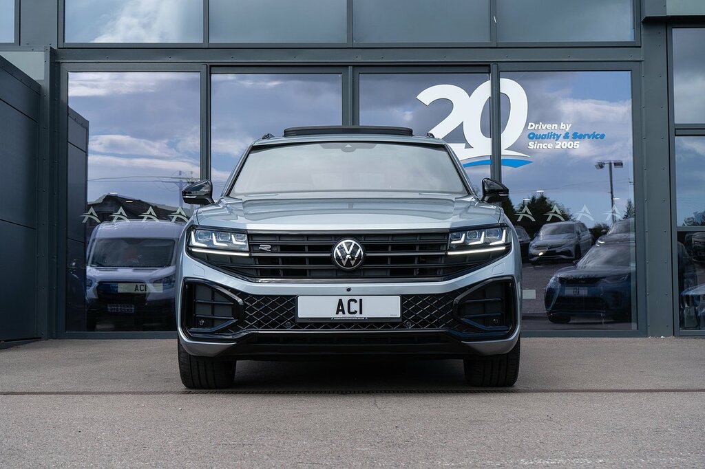 Volkswagen Touareg Tdi V6 Black Edition Silver #6