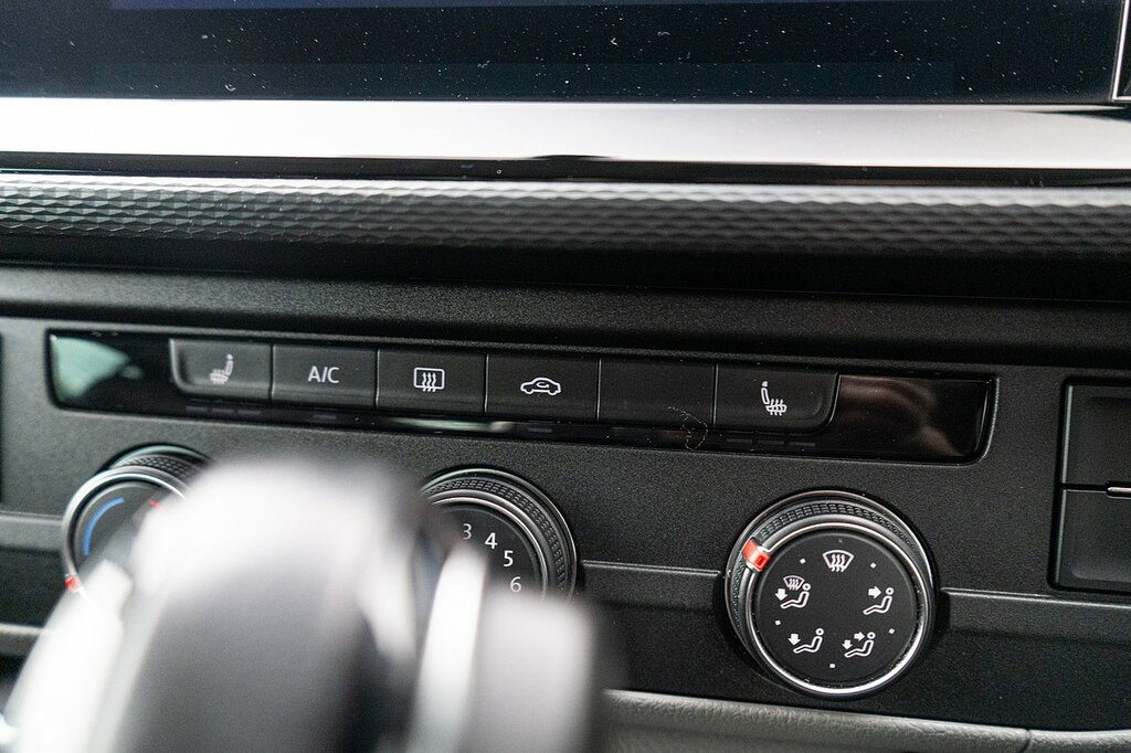 Volkswagen Transporter Sportline Panel Van Dsg 2.0Bi-tdi 204Ps Blue #41