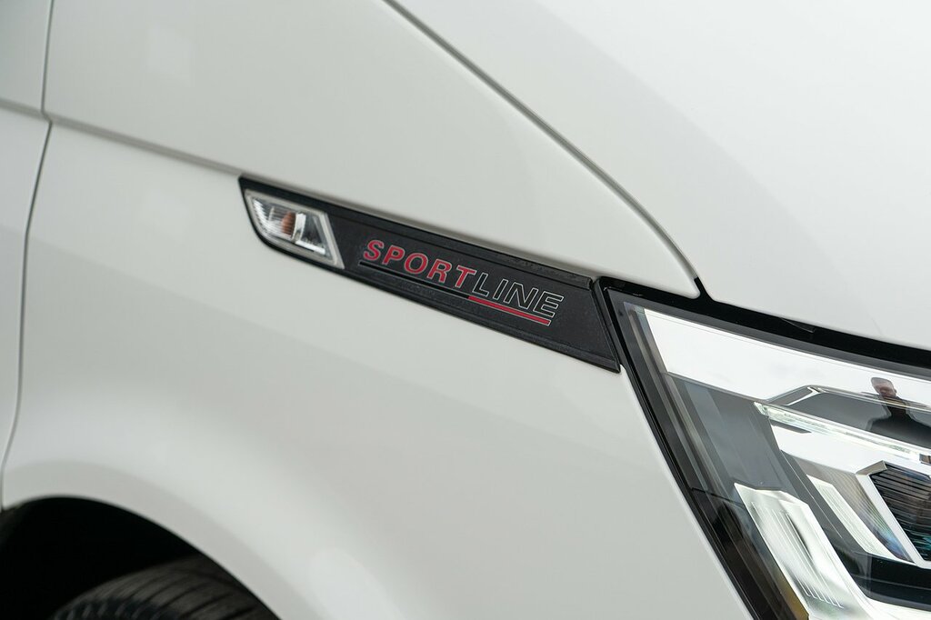 Volkswagen Transporter Sportline Panel Van Dsg 2.0Bi-tdi 204Ps Blue #17