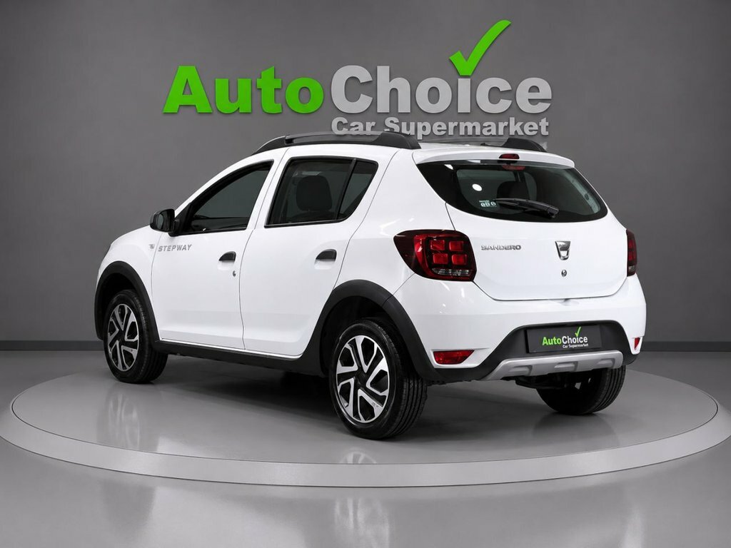 Dacia Sandero Stepway 1L Essential White #4