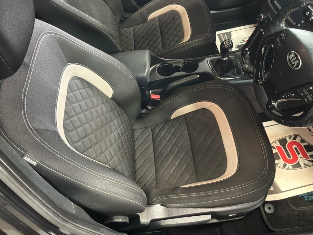 Kia Ceed 1L Gt-line RV18ORW Black #5