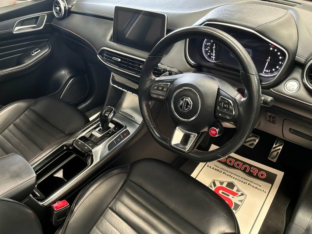 MG HS Hs 1.5 Exclusive Dct 160 Bhp Estate White #7