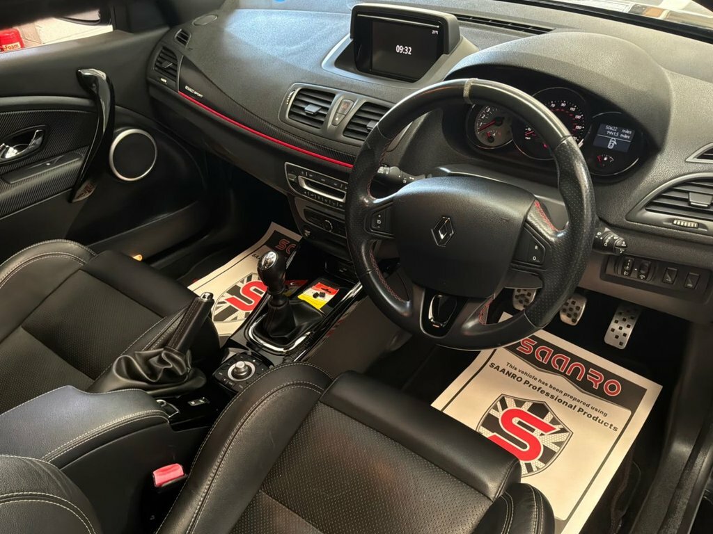 Renault Megane 2L Renaultsport Black #3