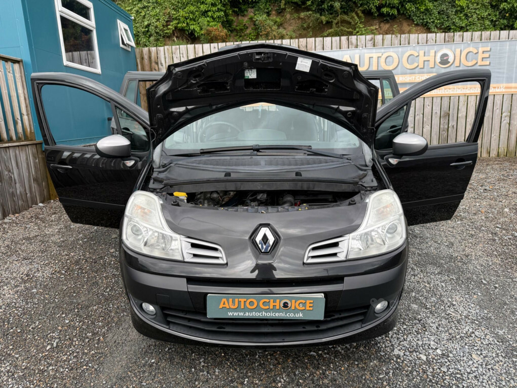 Renault Grand Modus Dynamique Red #43