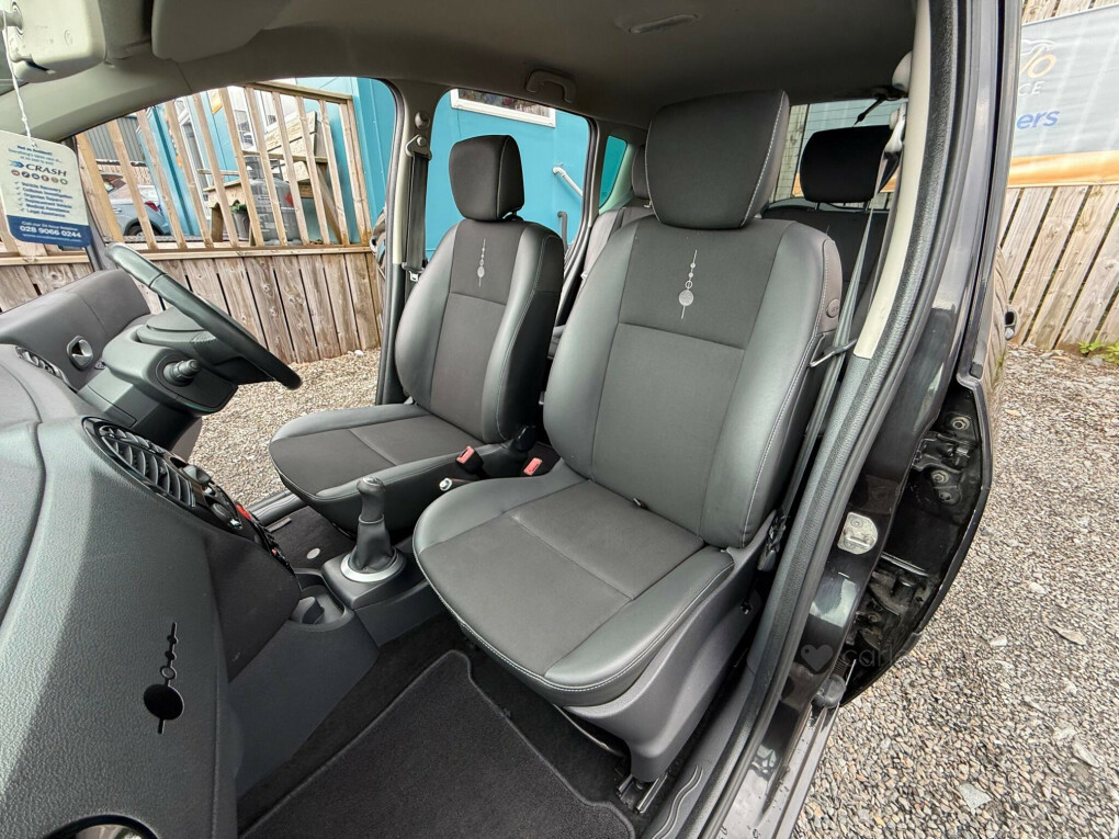 Renault Grand Modus Dynamique Red #71