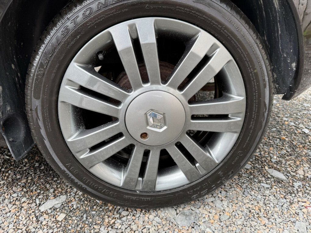 Renault Grand Modus Dynamique Red #33
