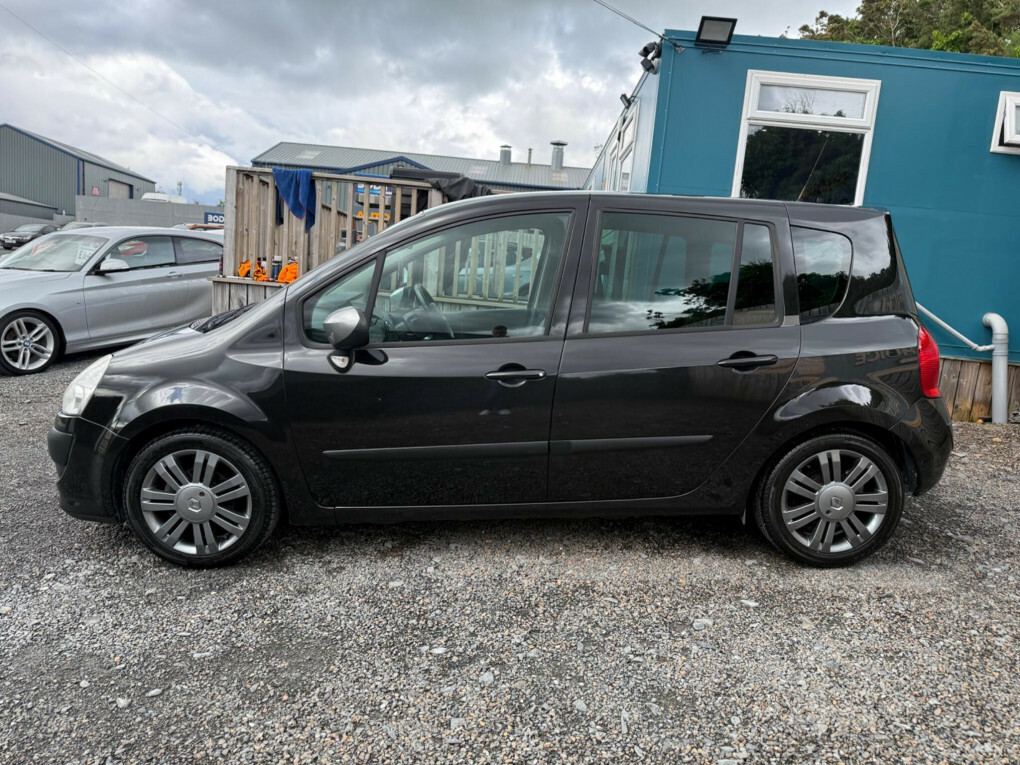 Renault Grand Modus Dynamique Red #26