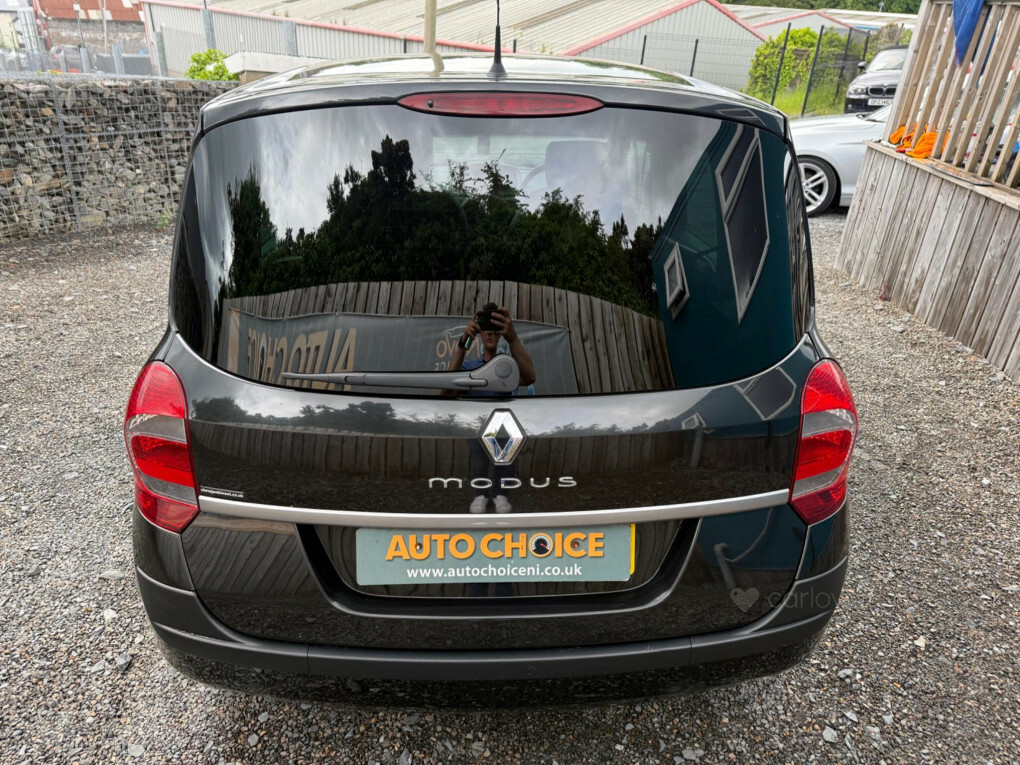 Renault Grand Modus Dynamique Red #18