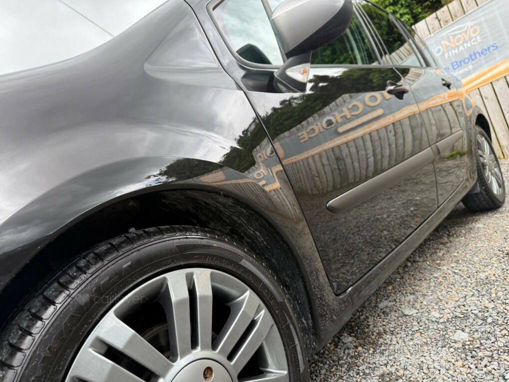 Renault Grand Modus Dynamique Red #28