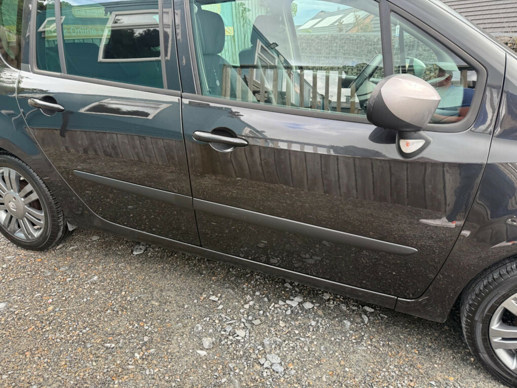 Renault Grand Modus Dynamique Red #15