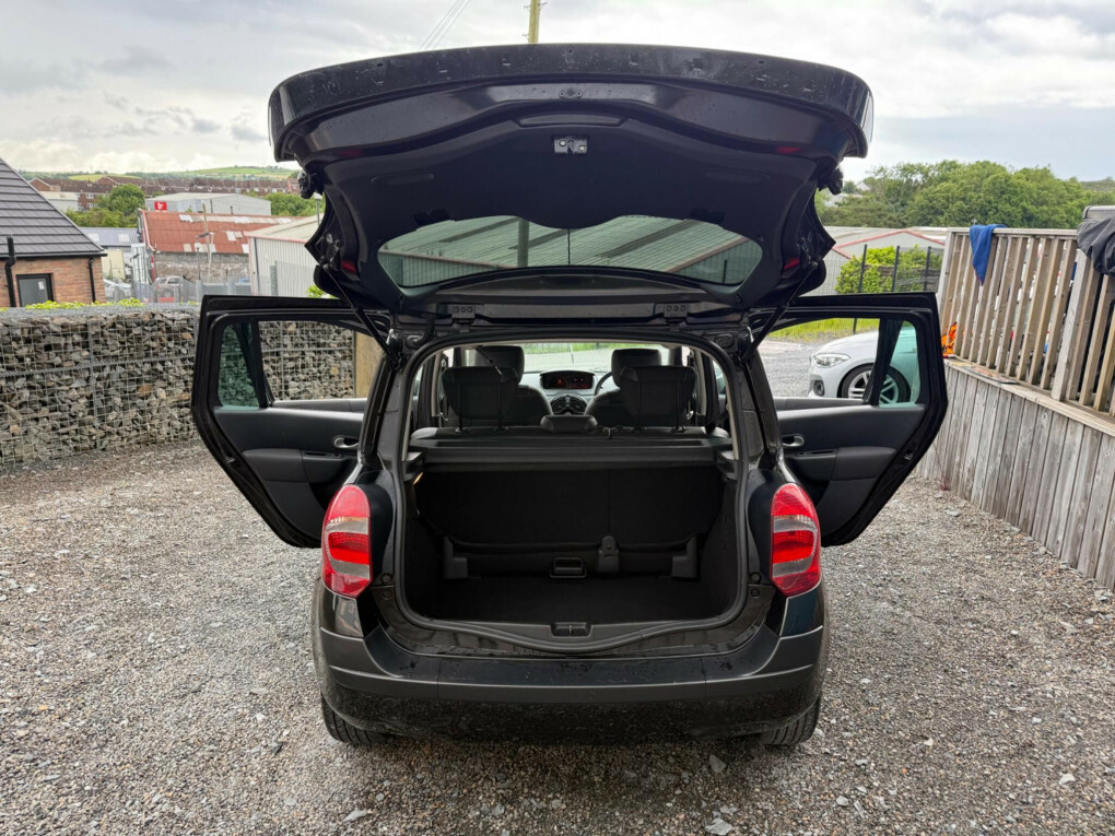 Renault Grand Modus Dynamique Red #57