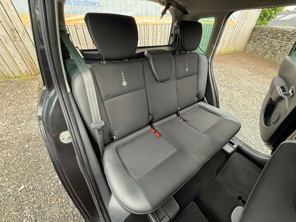 Renault Grand Modus Dynamique Red #51