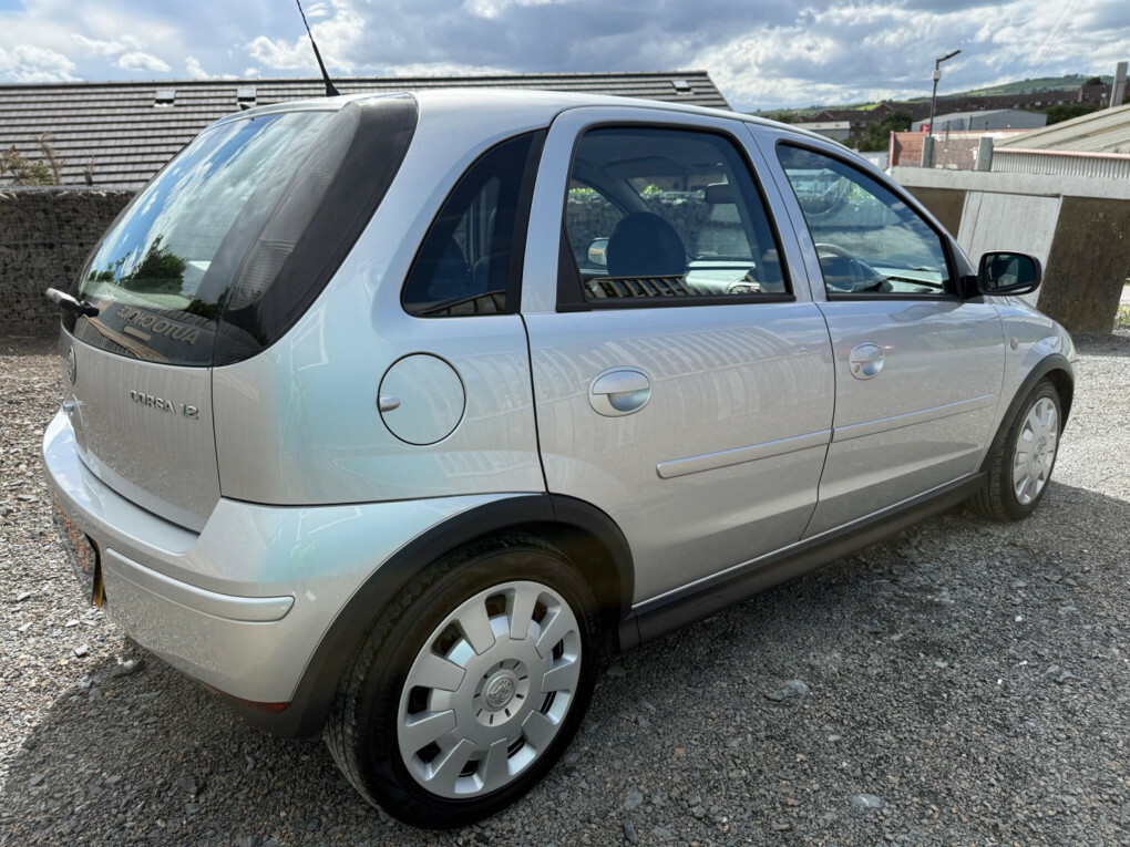 Vauxhall Corsa Hatchback Green #5