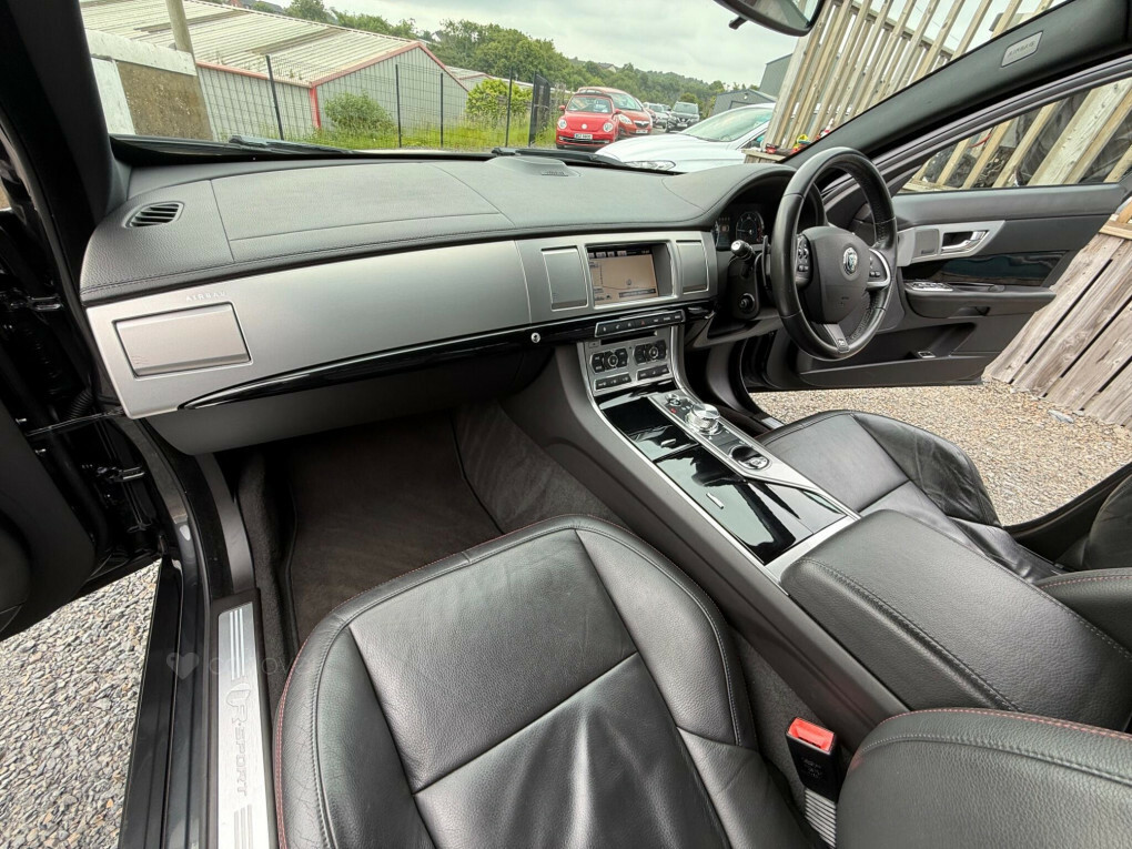 Jaguar XF 3.0 V6 S Red #73