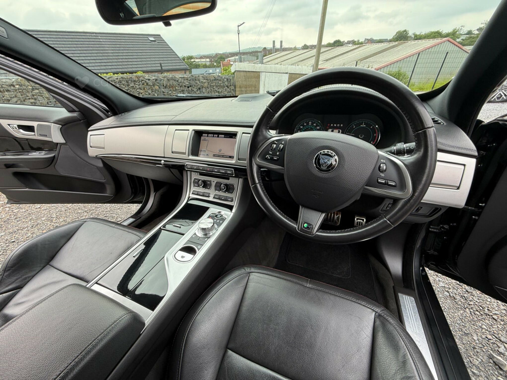 Jaguar XF 3.0 V6 S Red #46