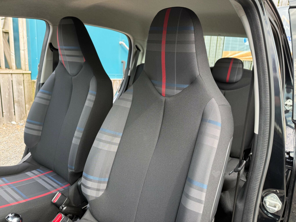 Peugeot 108 Active Purple #75