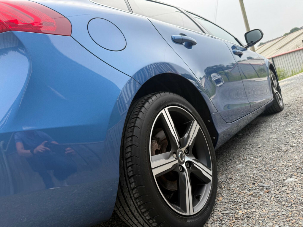 Volvo V40 2.0 D3 R-design Nav Plus Euro 6 Ss  #6