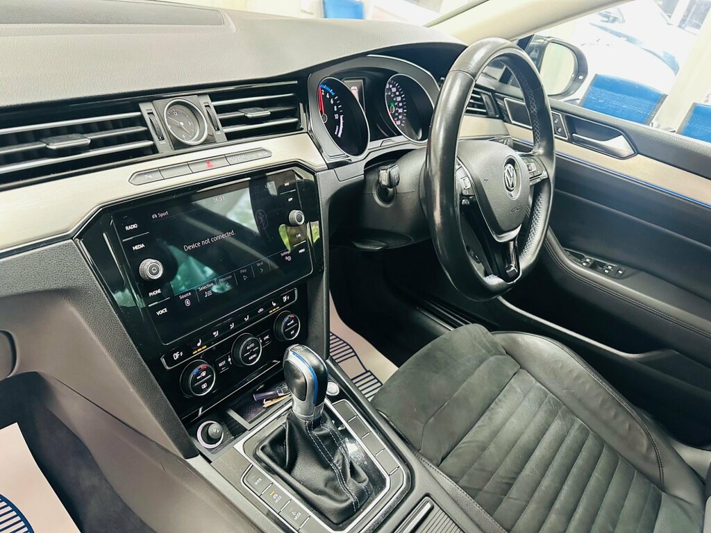 Volkswagen Passat  Silver #27