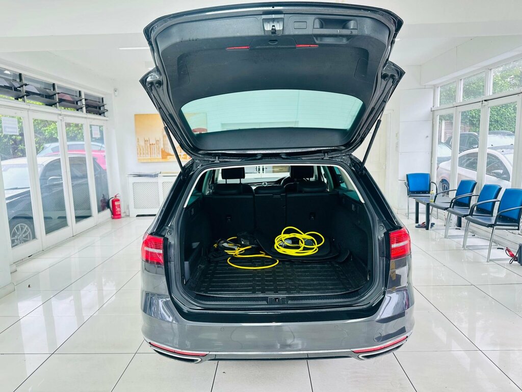 Volkswagen Passat  Silver #8