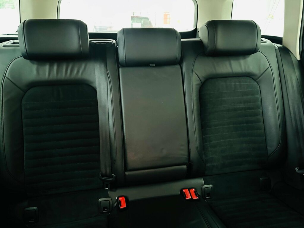 Volkswagen Passat  Silver #10