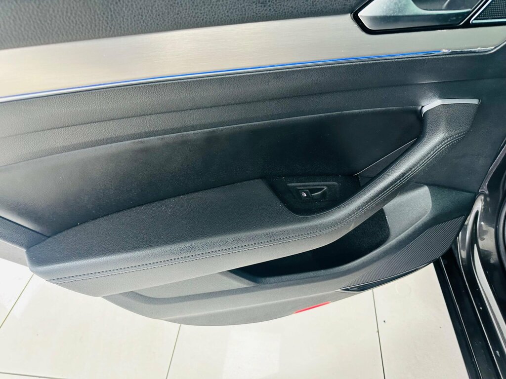 Volkswagen Passat  Silver #48