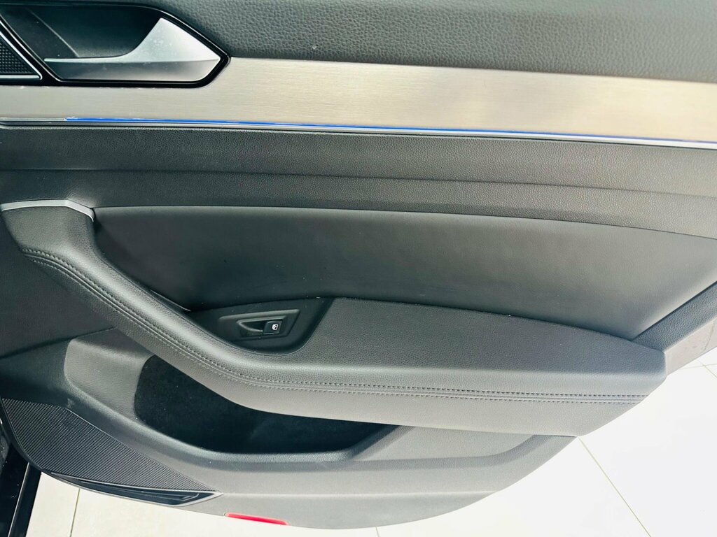 Volkswagen Passat  Silver #46