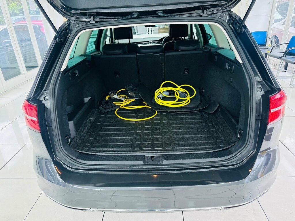 Volkswagen Passat  Silver #43